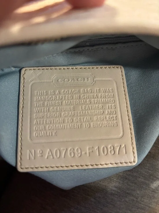 Coach A0769-F10871 Floral Bee Signature Mini C White Duffle Crossbody GUC - Picture 15 of 16